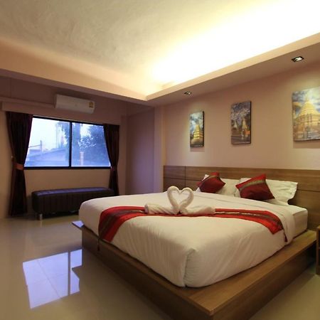 Gem Tree Premium Hotel Chiang Mai Exteriör bild